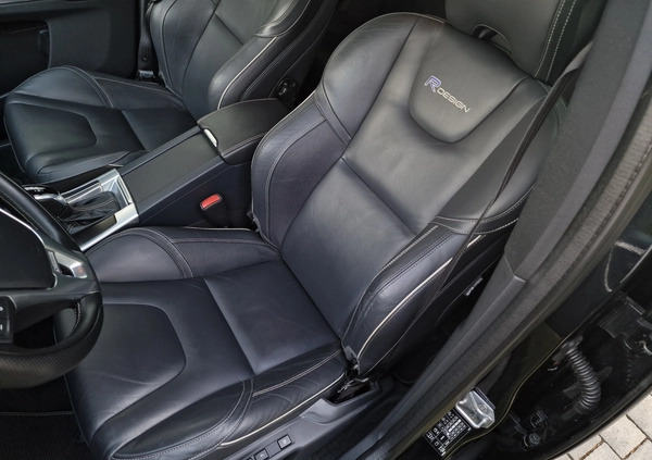 Volvo XC 60 cena 79800 przebieg: 199454, rok produkcji 2014 z Nasielsk małe 379